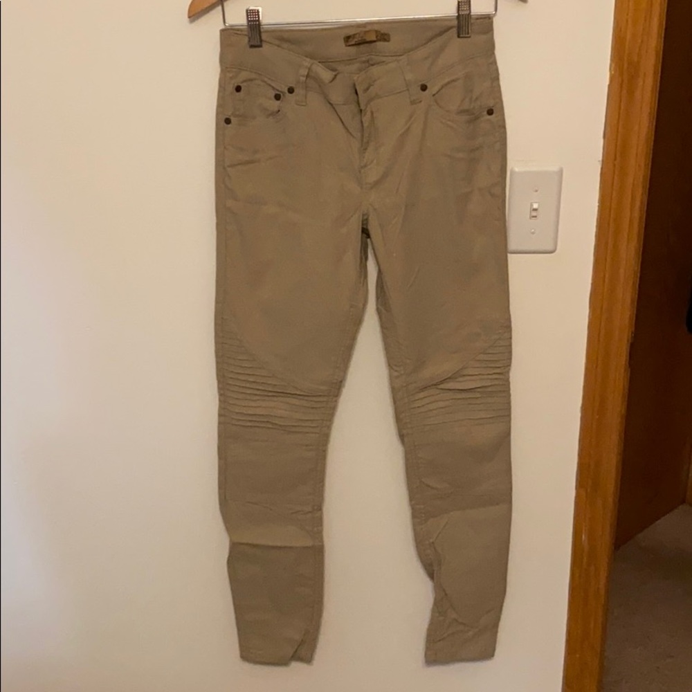 Athletic jeggings